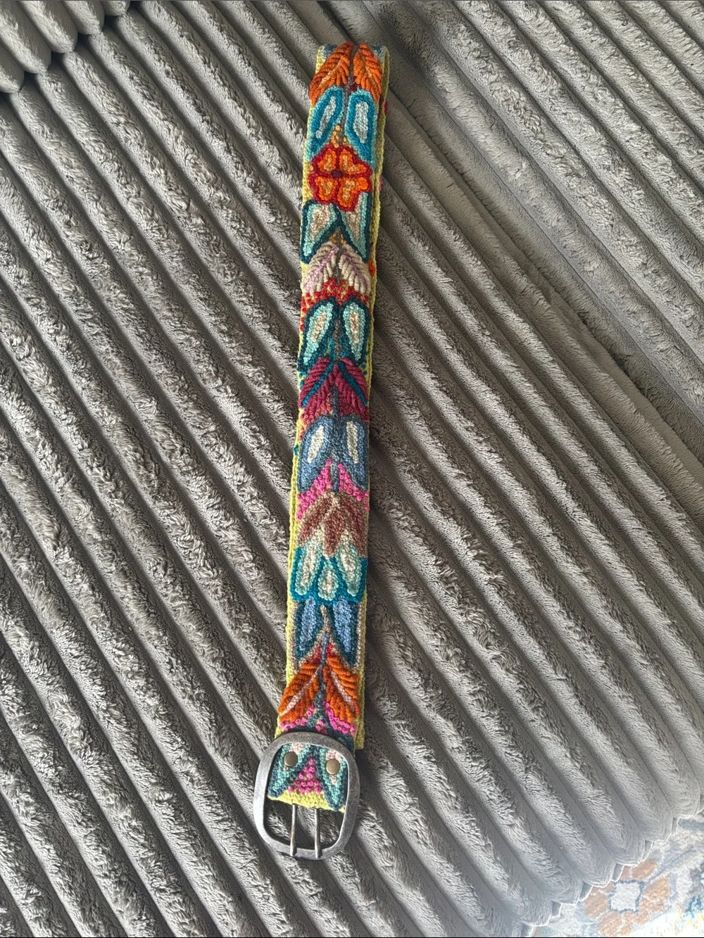 Jenny Krauss Colorful Embroidered Floral Pattern Belt - Picture 2 of 11